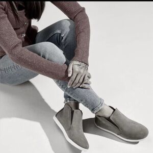 OluKai Gray Manu Hope Boots in Size 9 Women’s